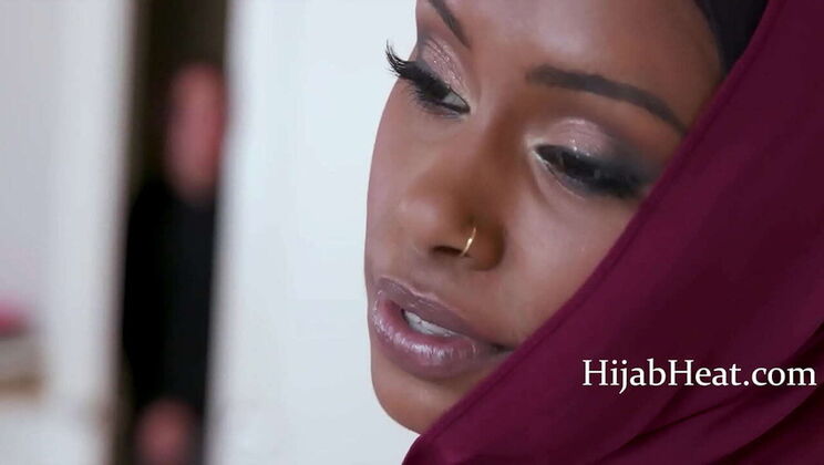 Teen Fae Love Tempted By Vacation Flirtation With Trey Haze