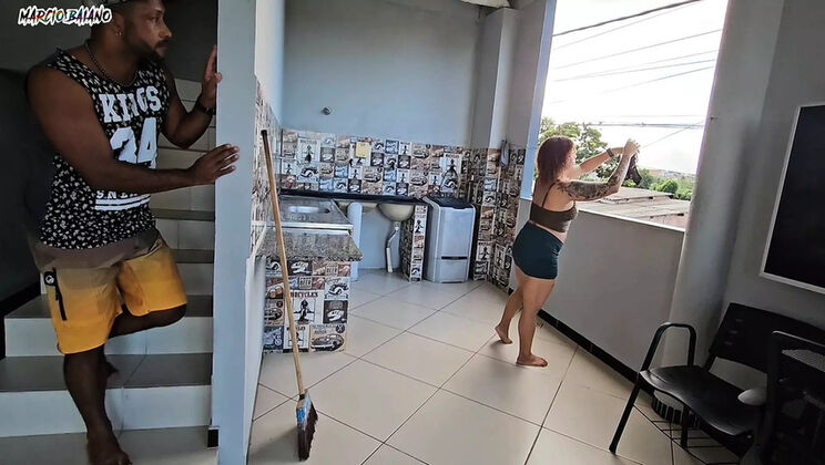 Neighbor caught me watching him and I let him take my big ass anal - Marcio Baiano Amateur Brunette BBW