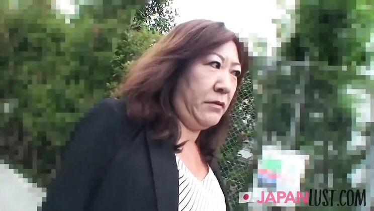 Japanese amateur granny hairy pussy creampie fucked hard homemade