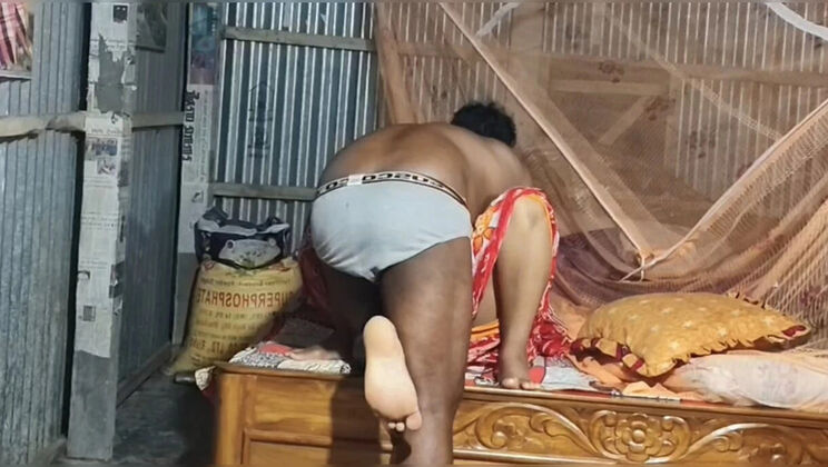 Desi Bhabhi Hot Sex - Fullmoti9 Face Fuck and Doggy Style Orgasm