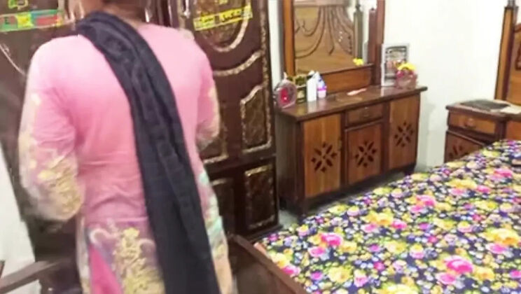Desi Village School Girl Tight Pussy Fucked Hard by Tutor – Indian Homemade Sex MMS