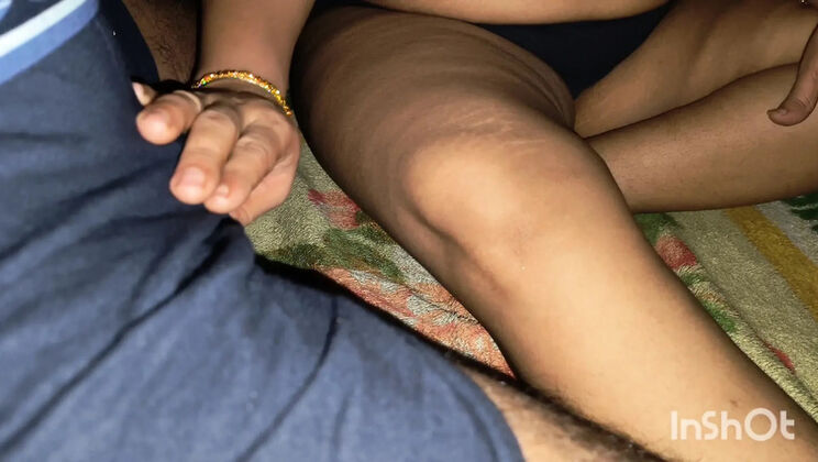 Desi Bhabhi Fucked Hard – Amateur Indian Couple Homemade Cumshot