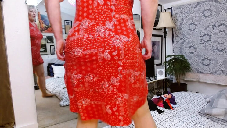 Pee soaked panties and pantyhose - Oh no I cant hold it, Im gonna pee myself