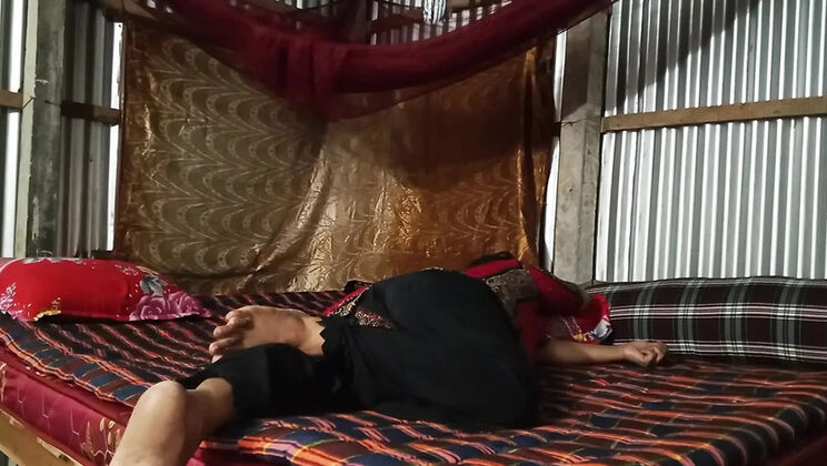 Desi Bangla Aunty First Time Anal Sex with Step Mom