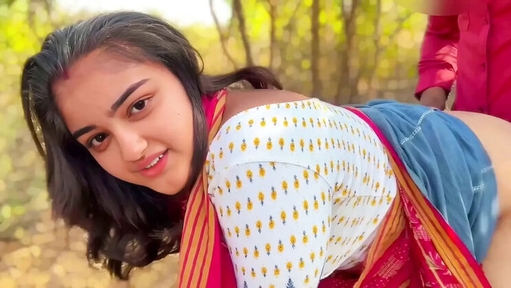 Desi Village Girl Tight Pussy Fuck Outdoor Viral MMS Video